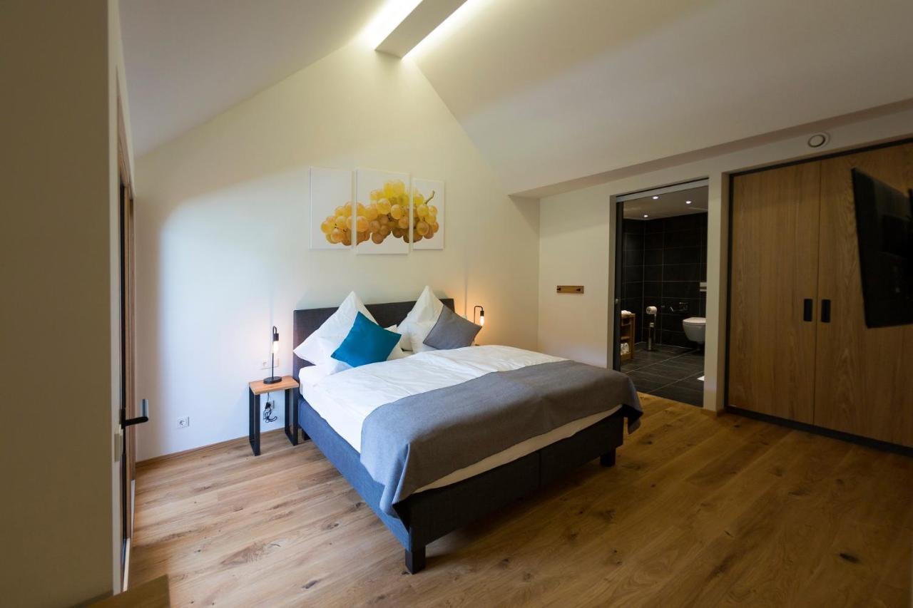 Rieslingquartier - Mosel Wein Hotel 크로프 외부 사진